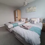 3 Bedroom Apartment Coventry - Hosted By Coventry Accommodation
