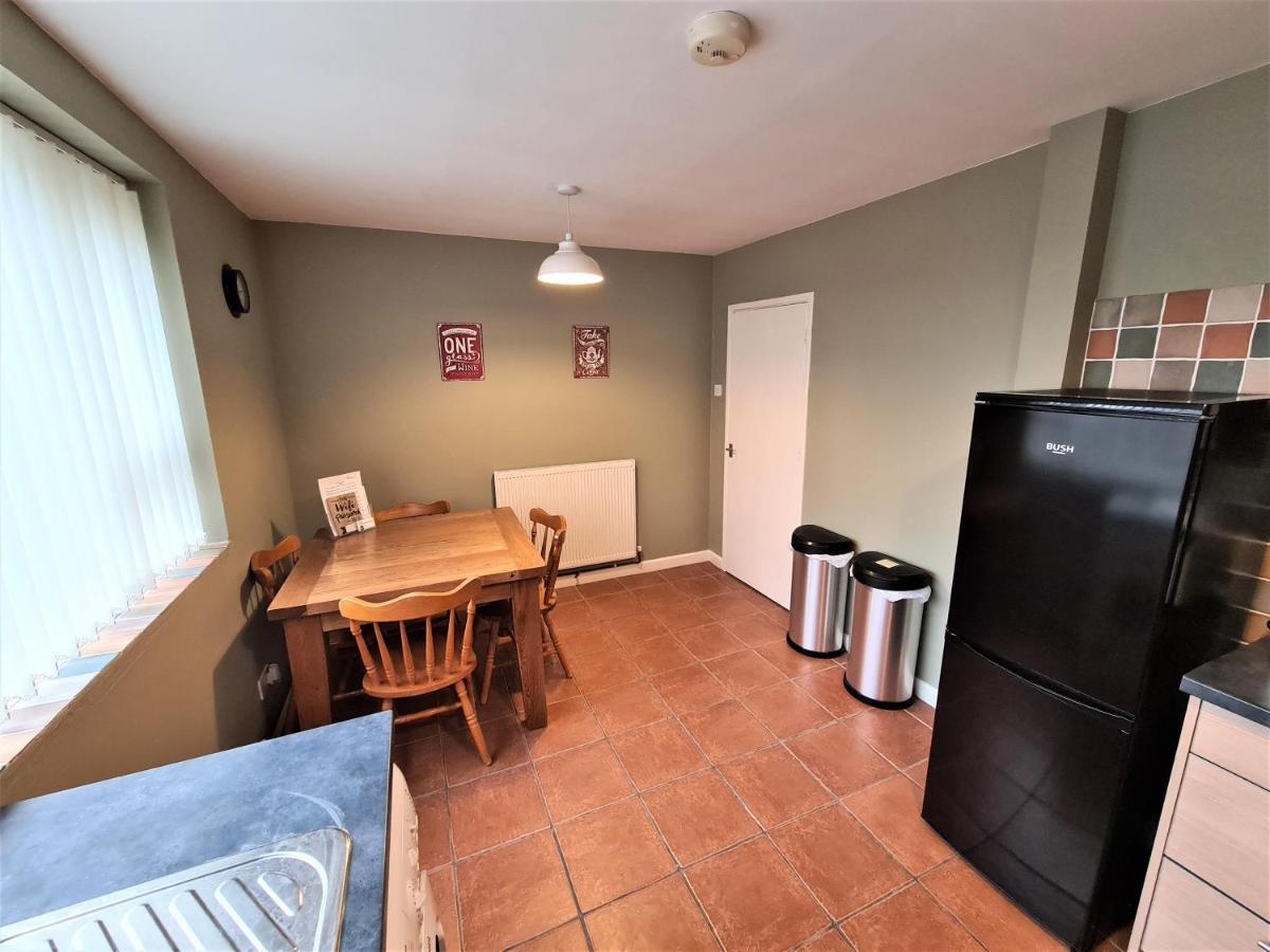 3 Bedroom Apartment Coventry - Hosted By Coventry Accommodation