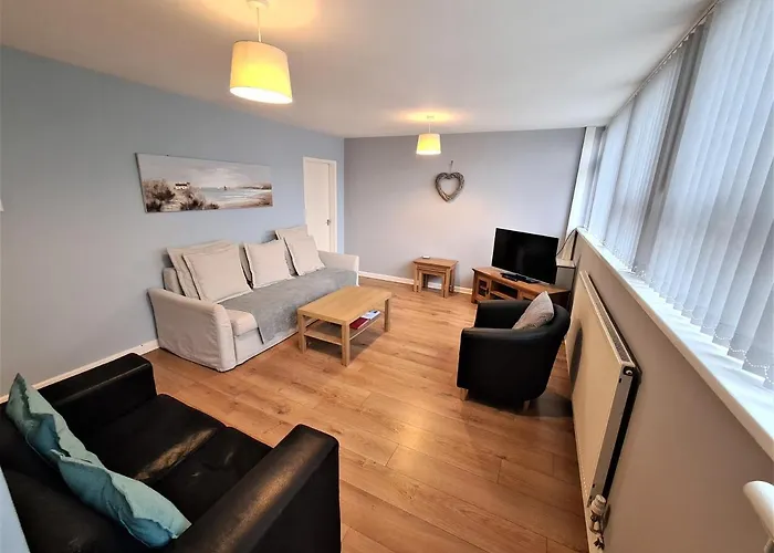 3 Bedroom Apartment Coventry - Hosted By Coventry Accommodation